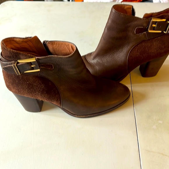 Louise et Cie Shoes - Women’s  boots size 7 1/2 Louise et cie